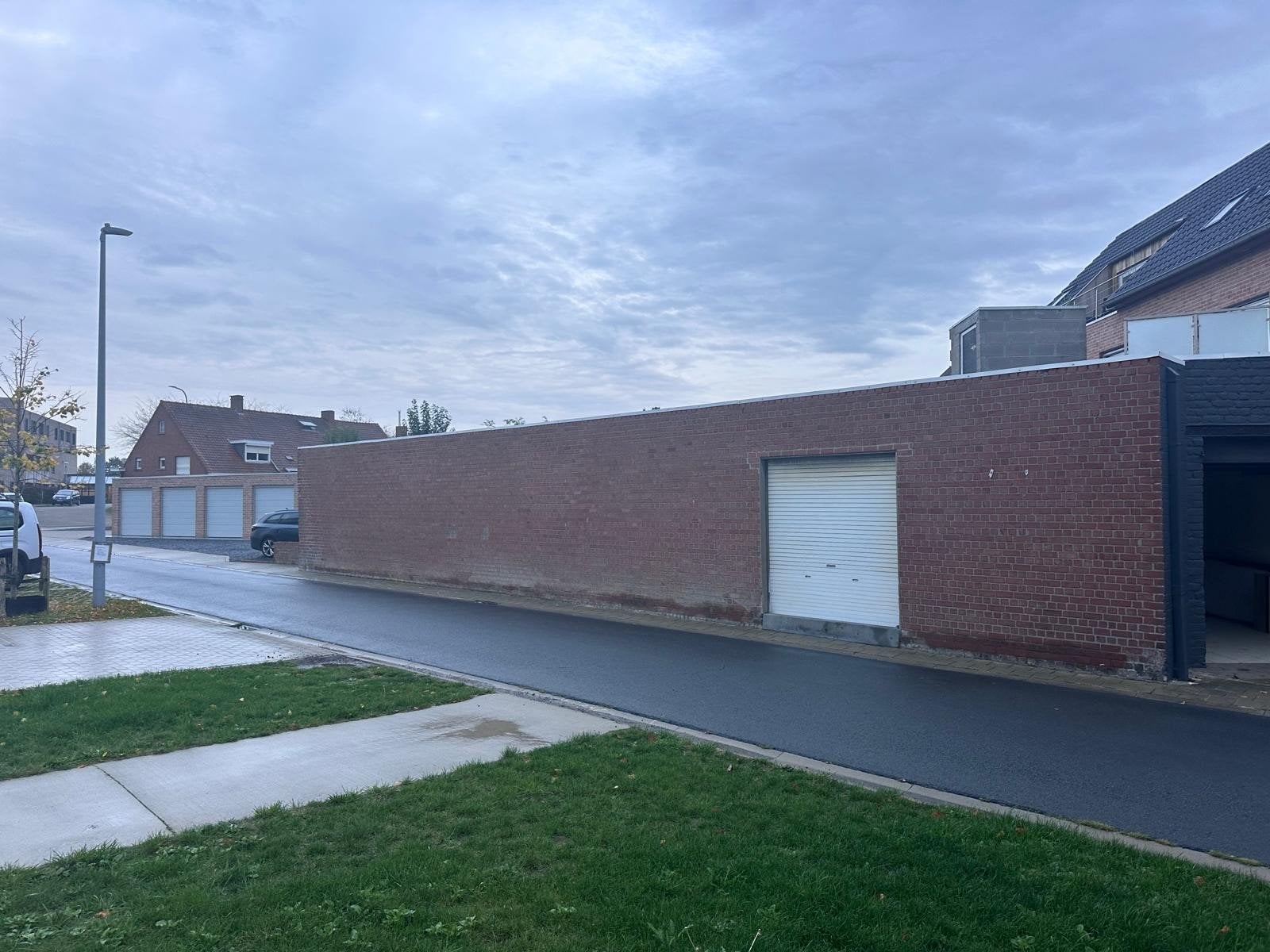 Magazijn te huur te Meulebeke. NIET geschikt vr auto opslag, 50 m² of meer, Provincie West-Vlaanderen