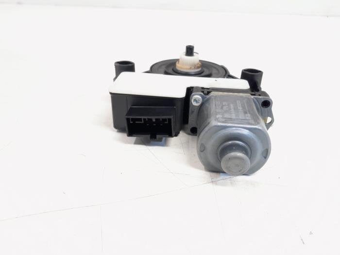 Moteur de vitre portière d'un Volkswagen Polo, Autos : Pièces & Accessoires, Volkswagen, -, 3 mois de garantie, Utilisé