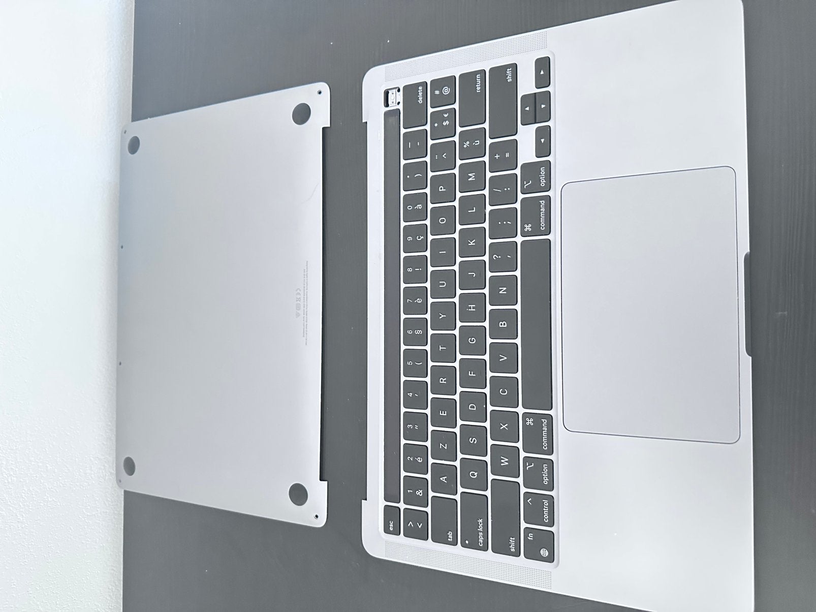Chassis Mac Book pro a2338, Enlèvement ou Envoi, Comme neuf, MacBook