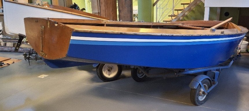 2 bateaux en bois, Enlèvement