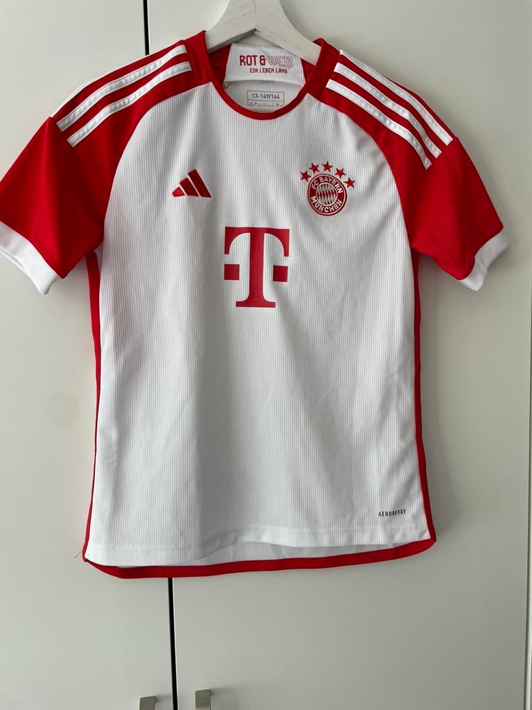 FC Bayern München tenue home 23/24 - maat 164, Ophalen of Verzenden, Zo goed als nieuw