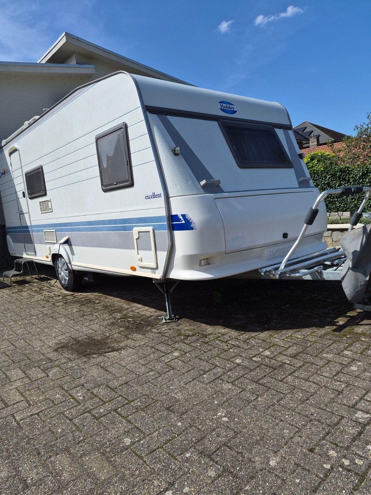 Hobby 500 KMFE met mover en twee voortenten, Mover, Hobby, Frans bed, Treinzit