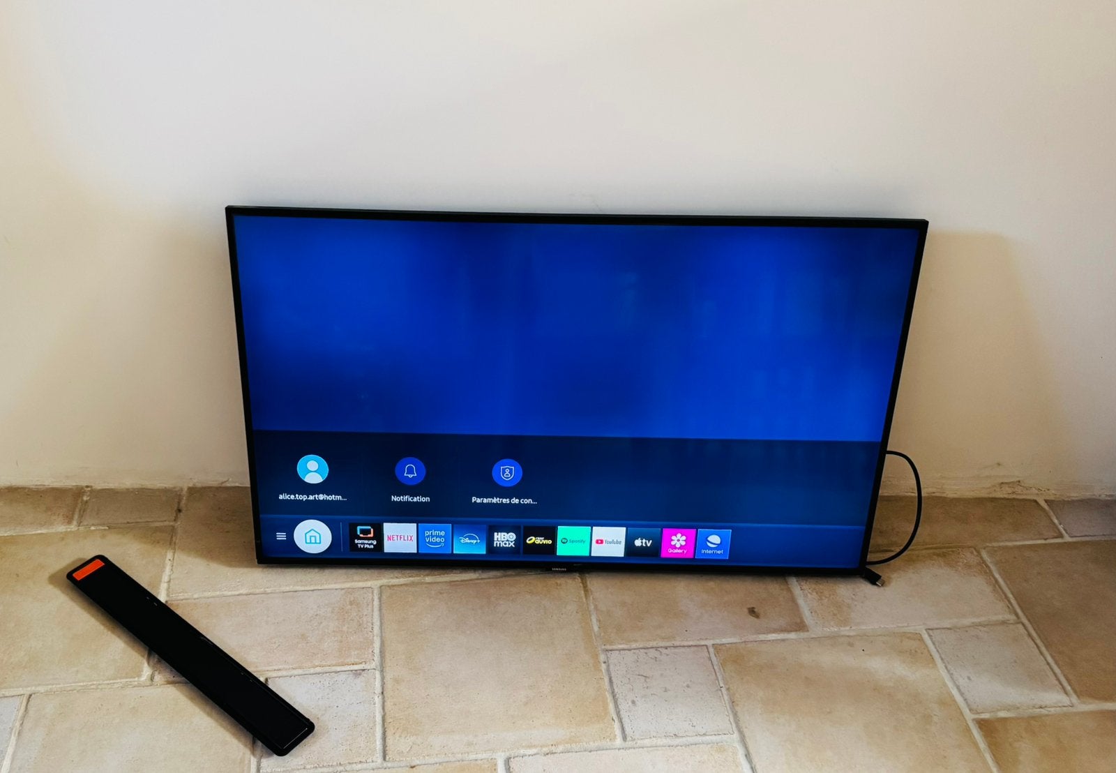 Smart TV Samsung 43pouces, TV, Hi-fi & Vidéo, Télévisions, LED, Comme neuf, 4k (UHD), Smart TV