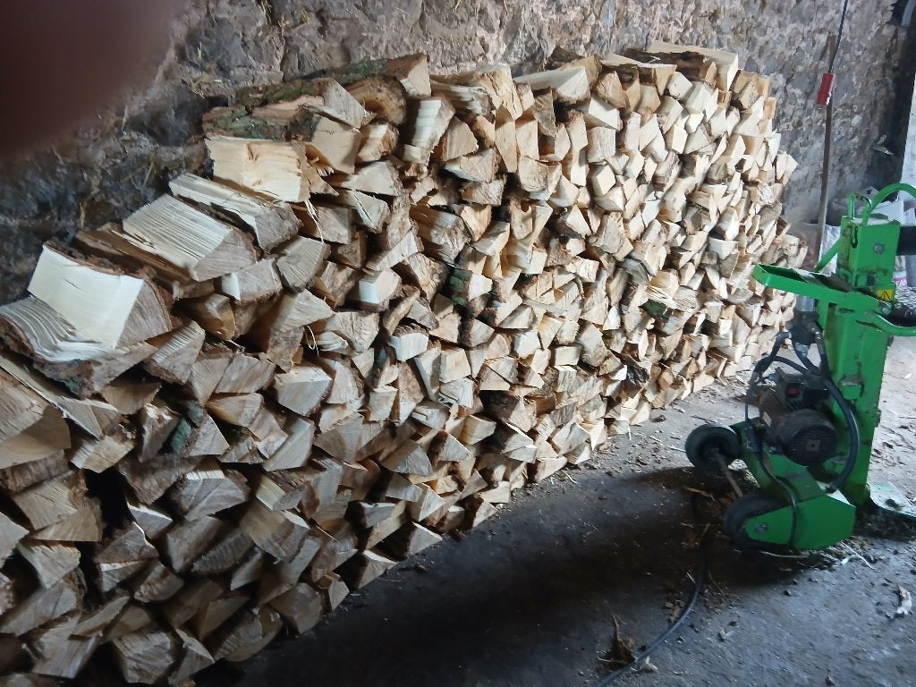 bûches, Jardin & Terrasse, 3 à 6 m³, Enlèvement, Autres essences de bois, Bûches
