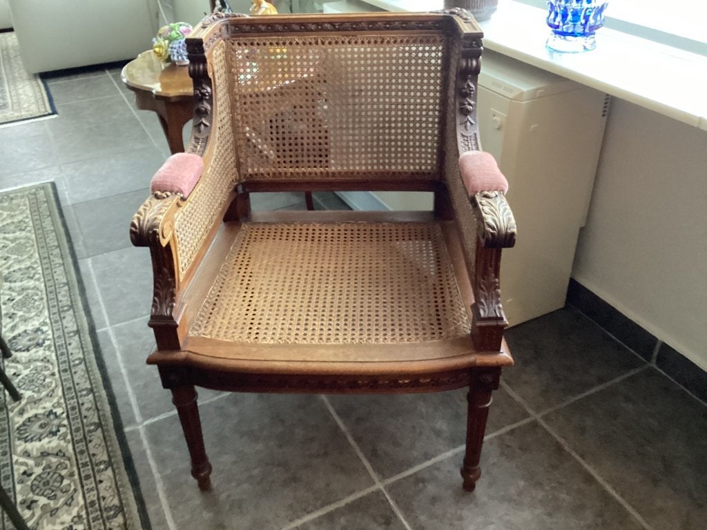 2 antieke gebeeldhouwde eiken fauteuils, Enlèvement