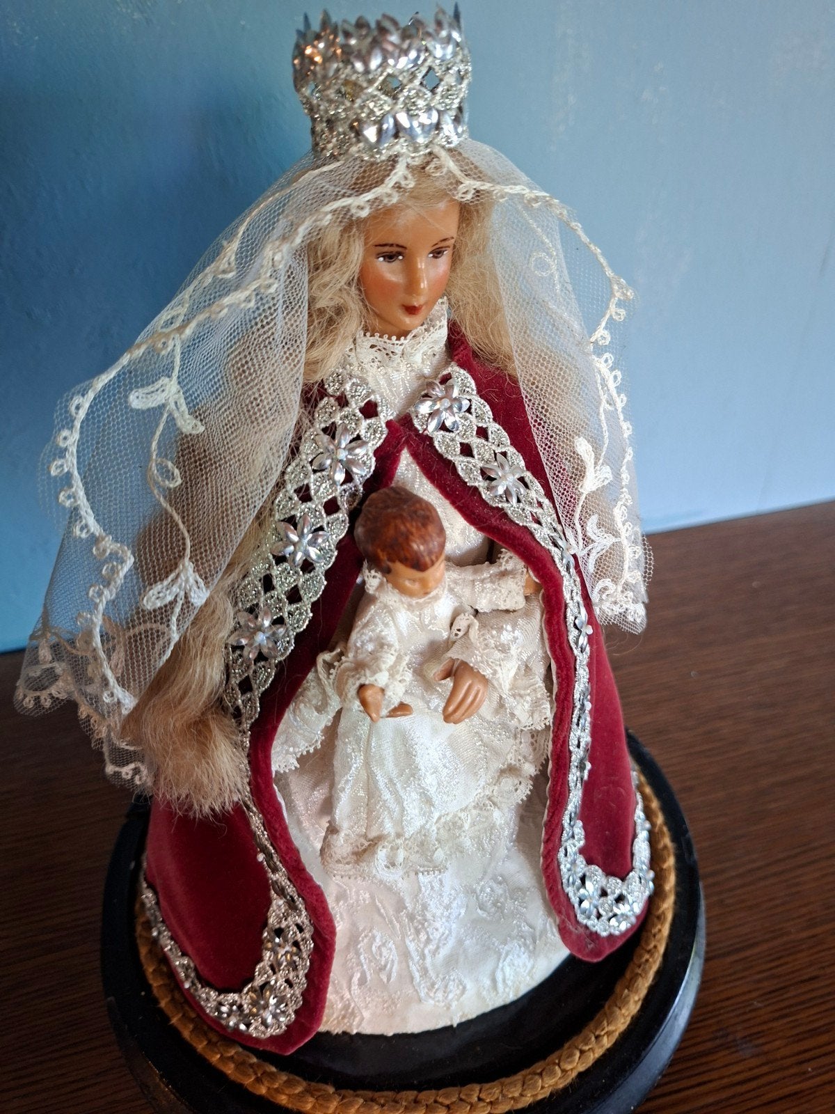Maria zonder stolp, Ophalen