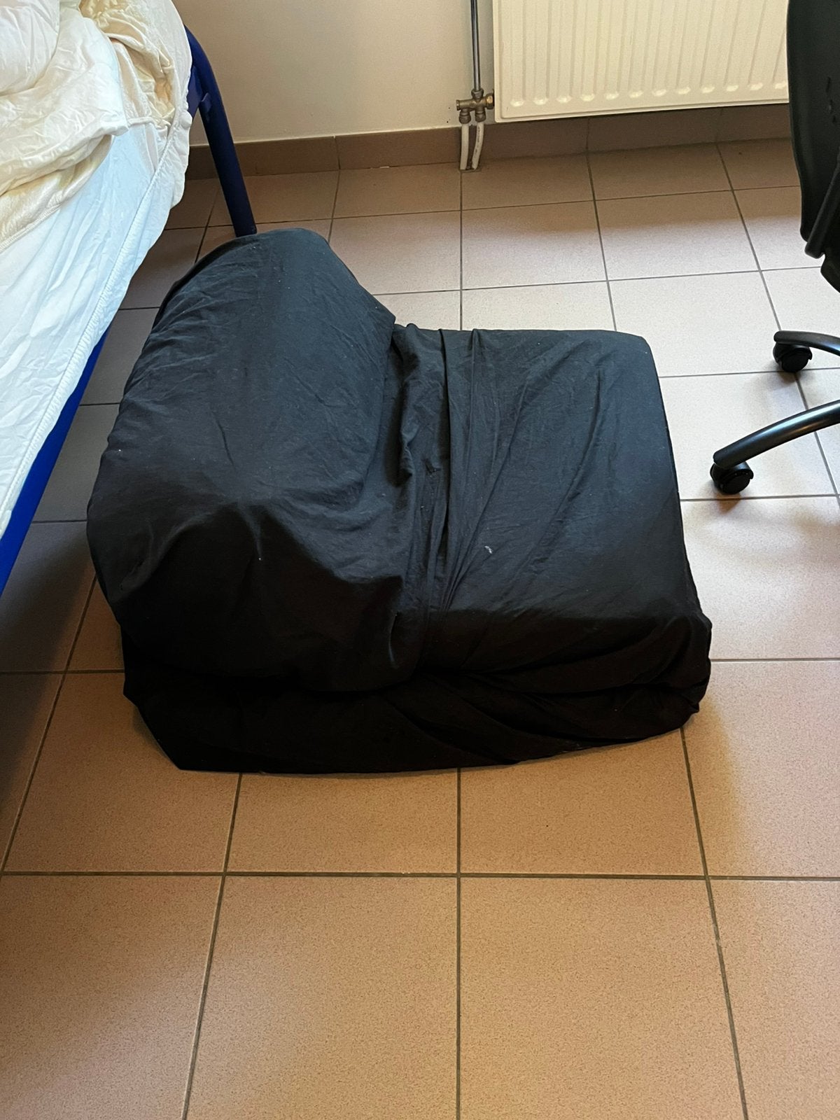 Canapé siège-lit pliable NOIR – Très bon état, Enlèvement, Comme neuf, Noir