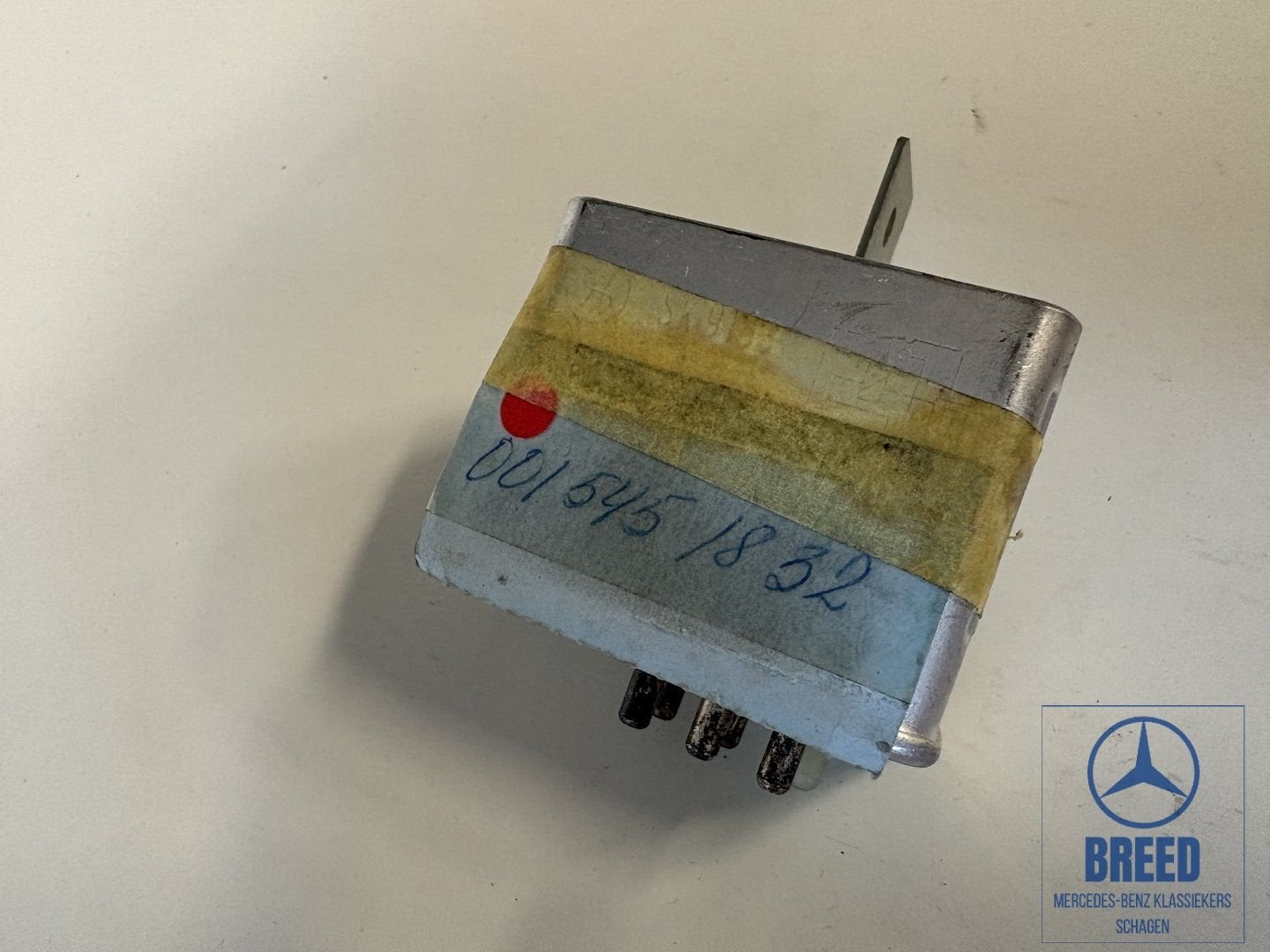 NOS gloeirelais voor Mercedes-Benz W115 240D 3.0, Neuf, -, -, Enlèvement ou Envoi