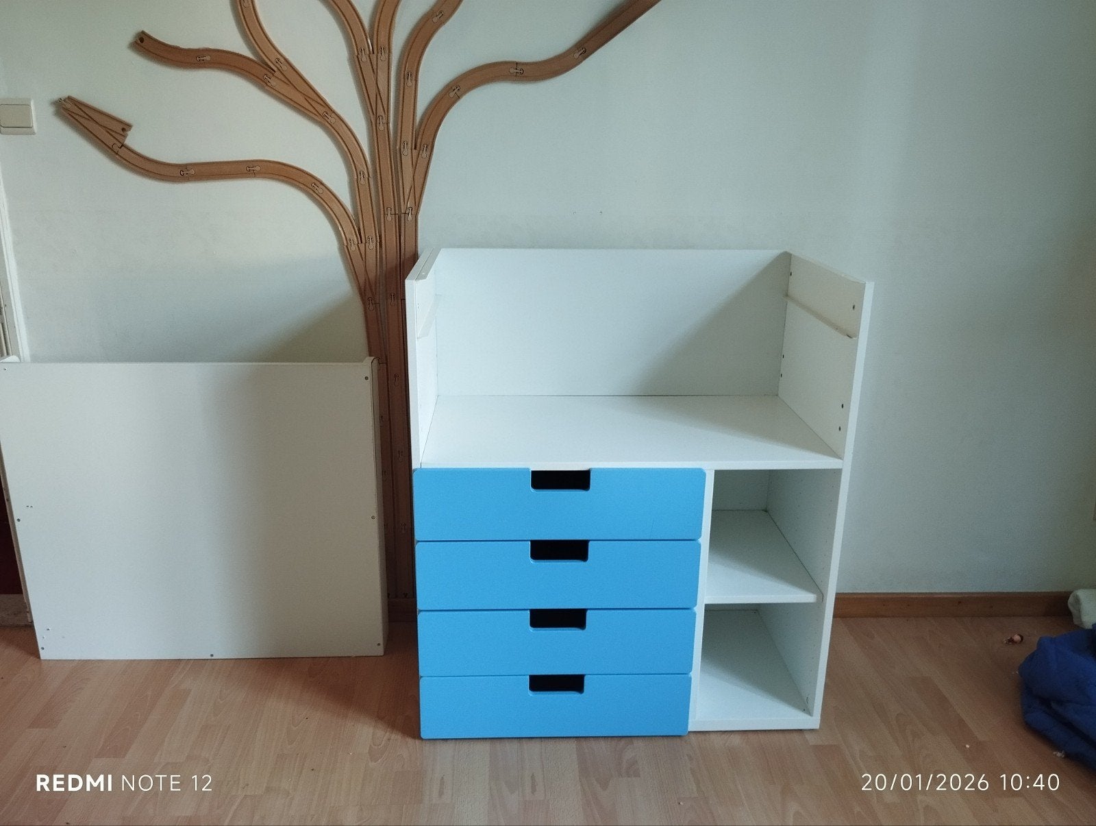 IKEA commode die kan worden omgevormd tot een bureau, Kinderen en Baby's, Kinderkamer | Commodes en Kasten, Ophalen