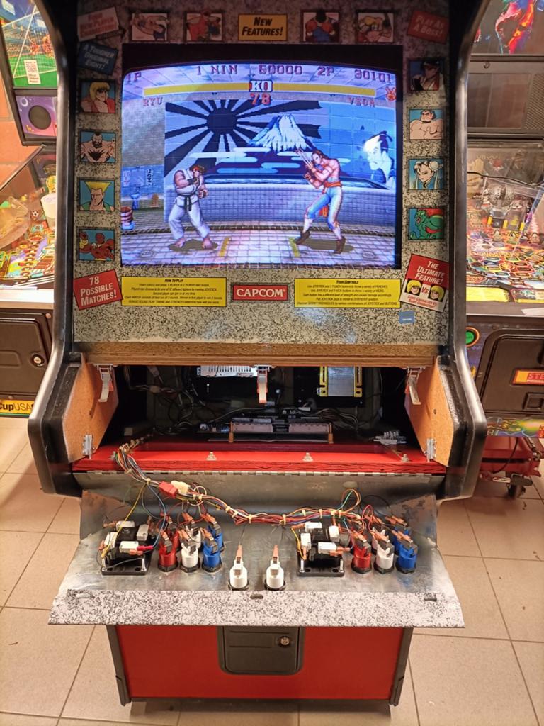 Amerikaanse Street fighter 2 CE Koam 3 z back arcade cabinet, Overige munten, Ophalen, Zo goed als nieuw, Met sleutels