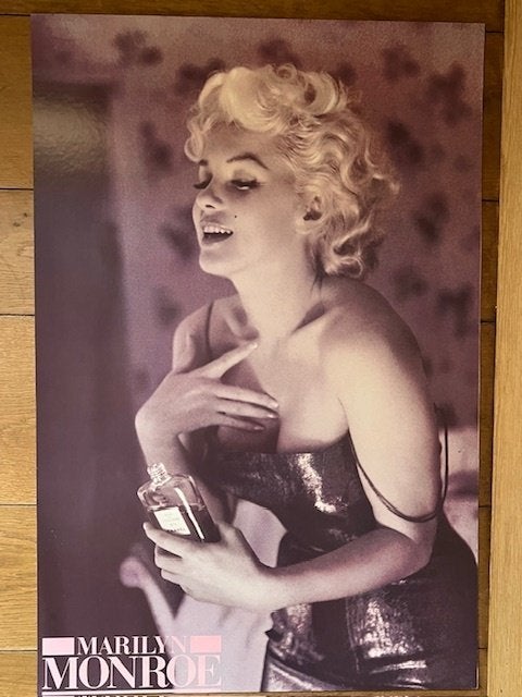 grote poster op karton Marylin Monroe, Verzamelen, Ophalen, Zo goed als nieuw, Rechthoekig Liggend, Film en Tv