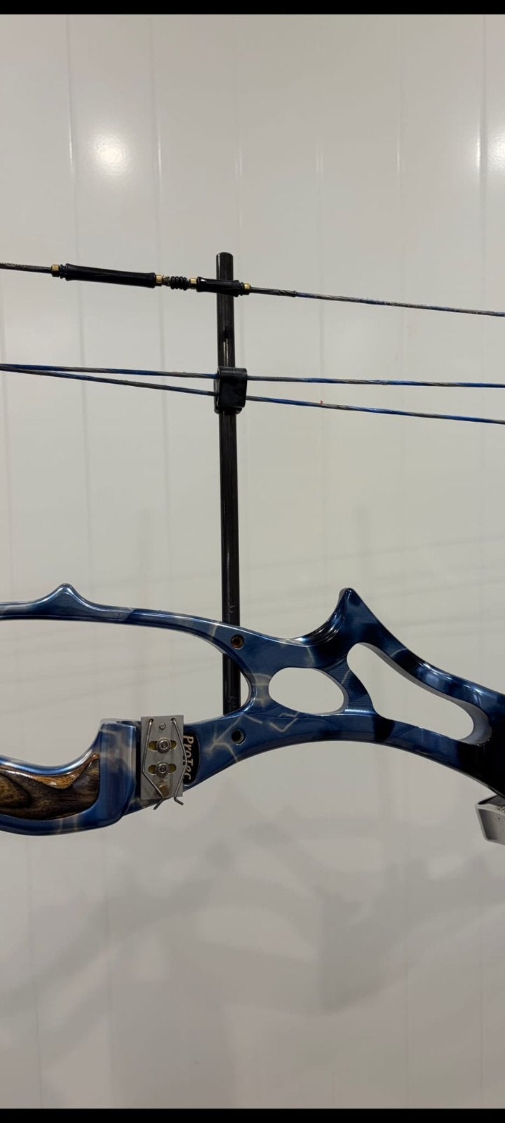 Linkse Boog Hoyt XT 4000, Ophalen, Zo goed als nieuw