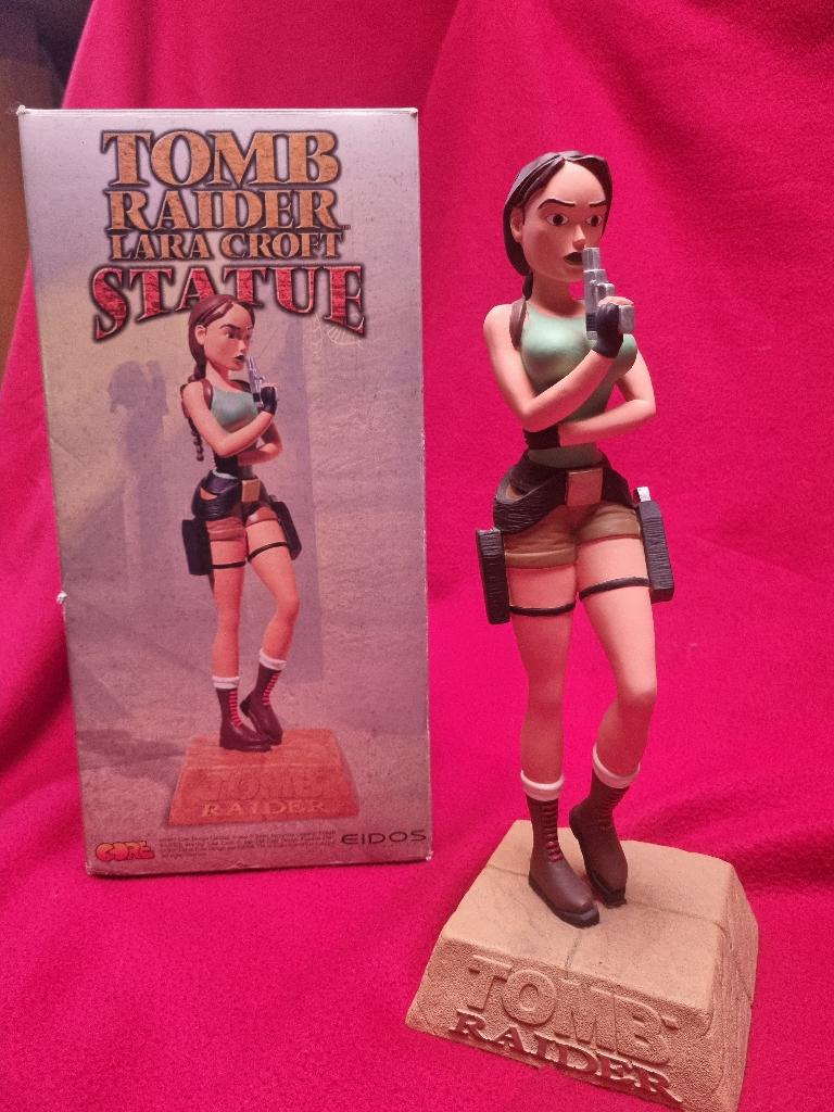 Lara Croft Resin statue 1:5 39cm Eidos Core Design 1997, Envoi, Utilisé, Humain