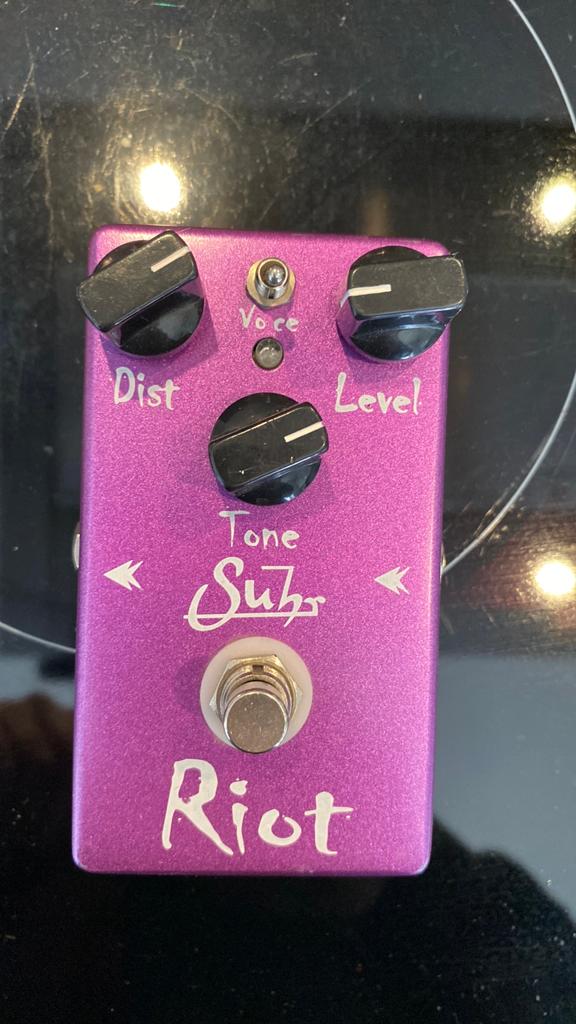 Suhr riot distortion, Enlèvement ou Envoi, Comme neuf
