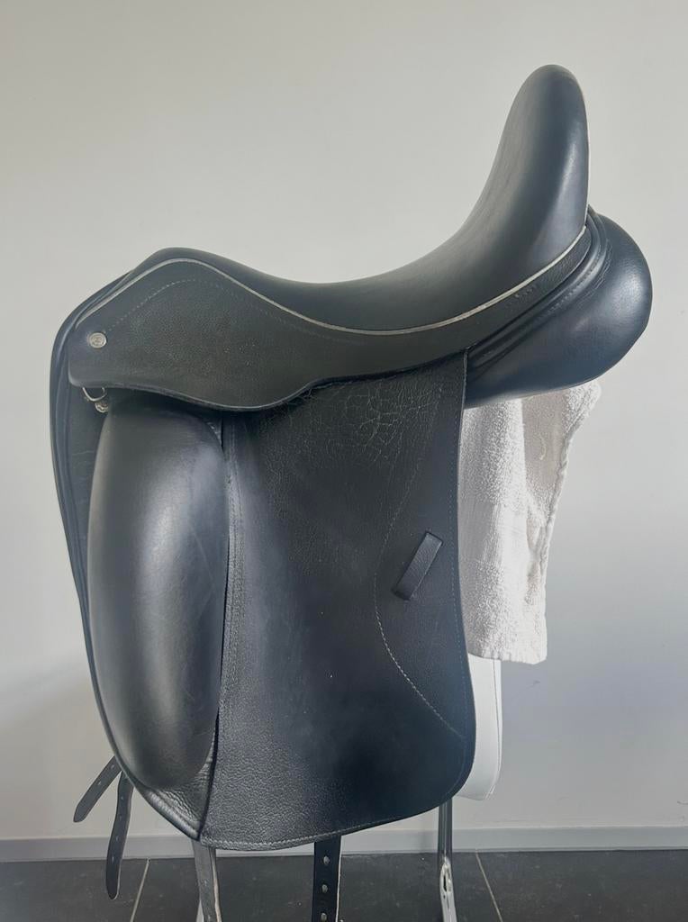 Custom Advantage R dressuurzadel-17 inch-zeer goede staat!, Ophalen, Zo goed als nieuw, Dressuur