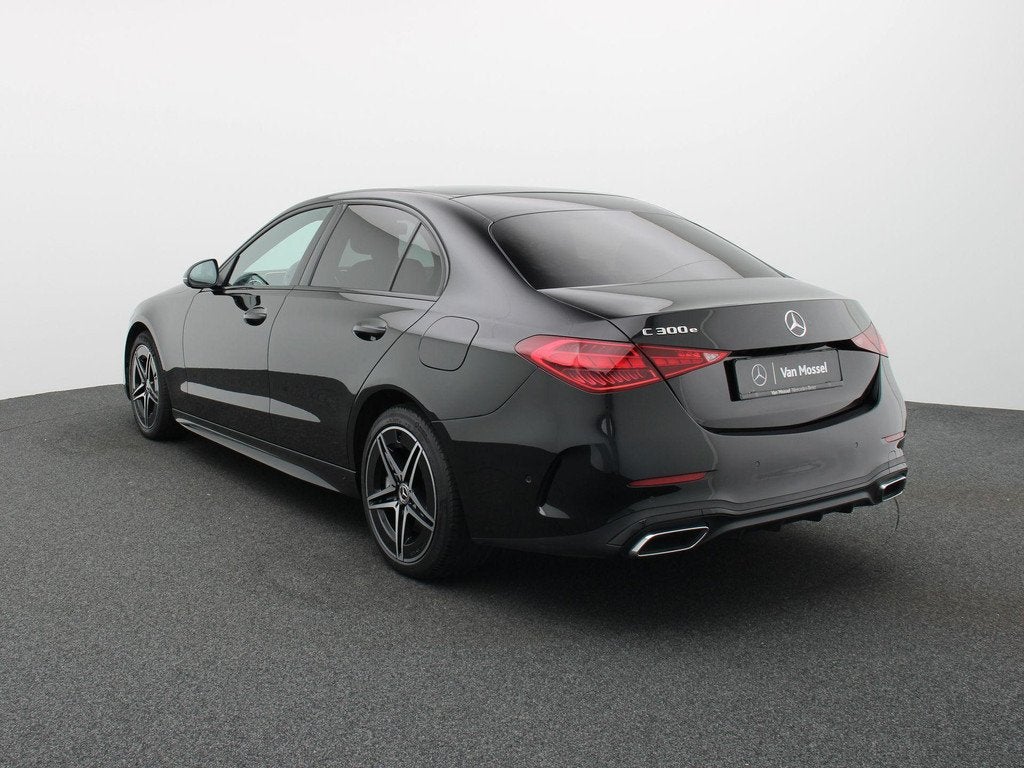 Mercedes-Benz C-Klasse 300 e AMG Line Berline + CARPLAY + LE, Autos, Achat, 1800 kg, 4 portes, Entreprise