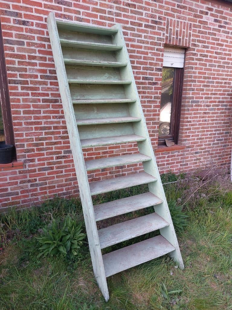 Trap, Enlèvement, Escalier