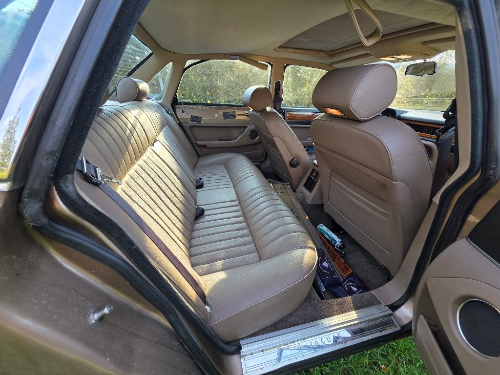 Jaguar xj40, foto 7