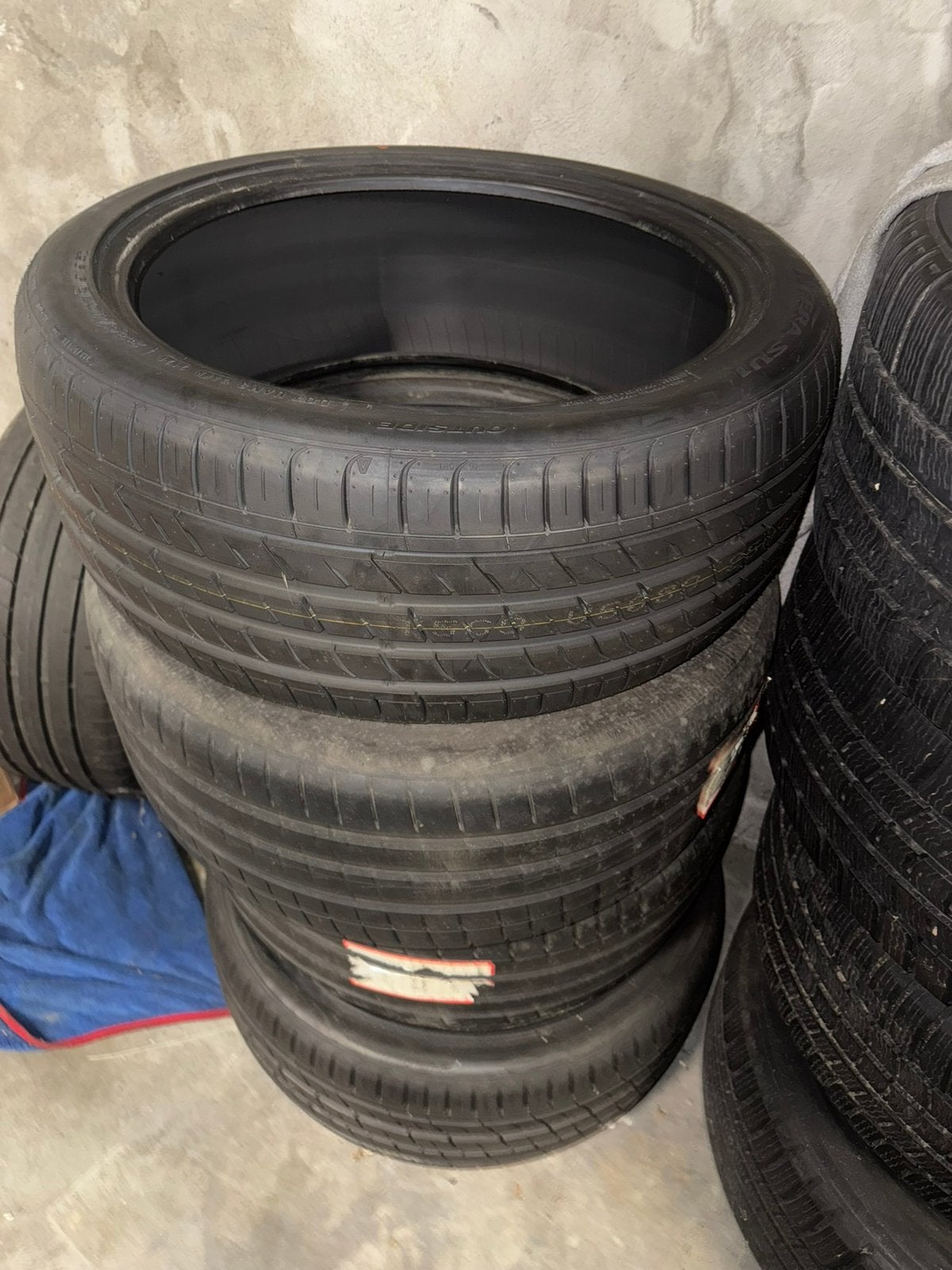 Kit de pneus 235/40 ZR19 96Y, Enlèvement, Neuf