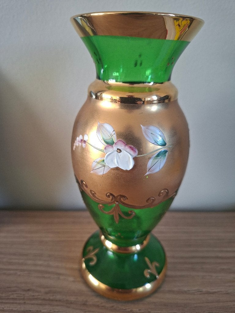 Geschilderd oud vaasje in groen glas : H 15 cm, Enlèvement