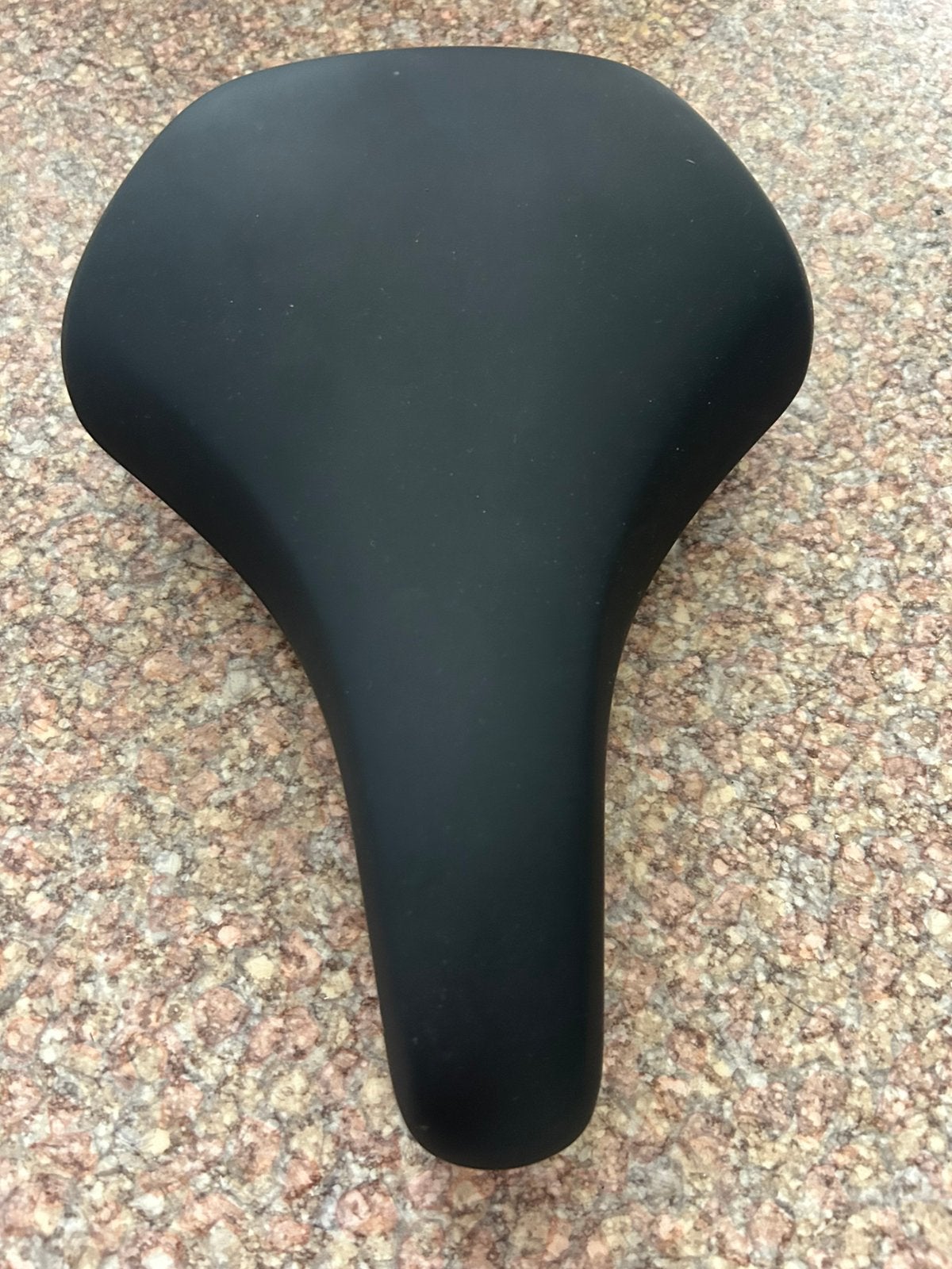 Zadel selle royal essenza plus nieuw, Enlèvement ou Envoi, Neuf, Selle