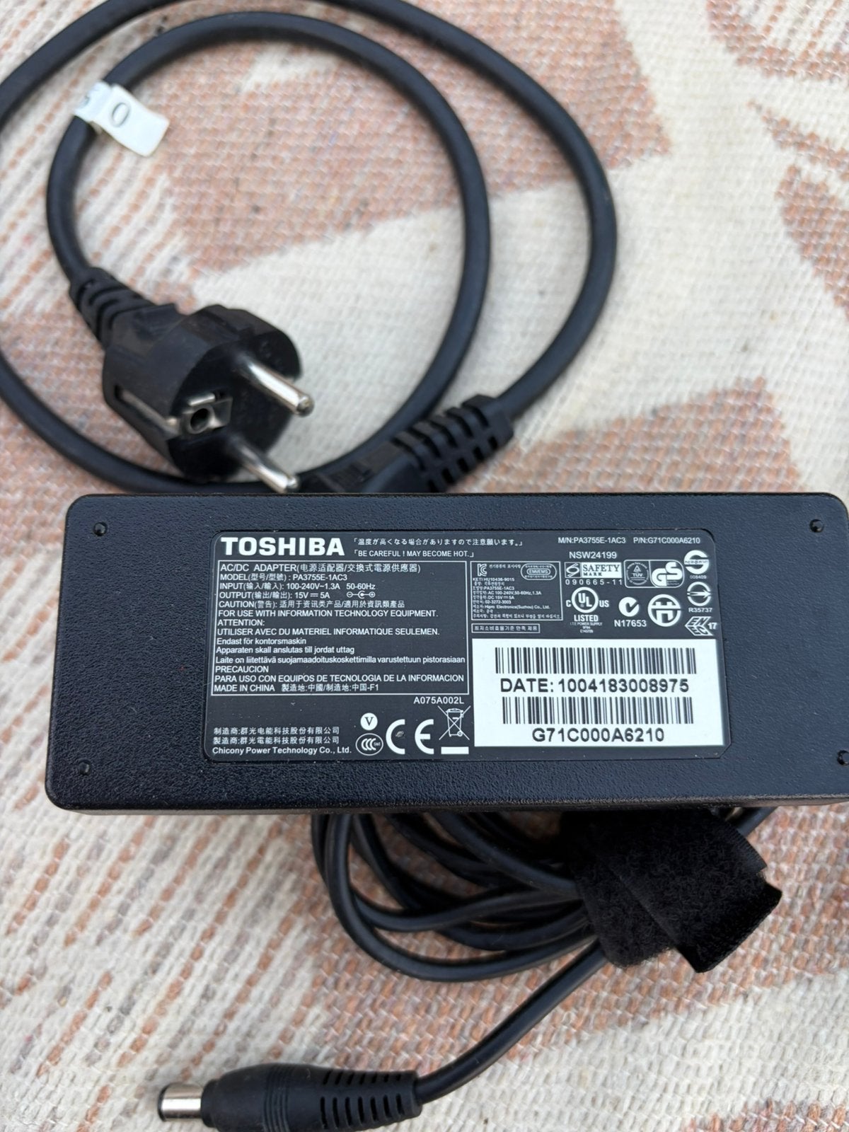 Chargeur pour ordinateur portable Toshiba, Informatique & Logiciels, Enlèvement, Comme neuf