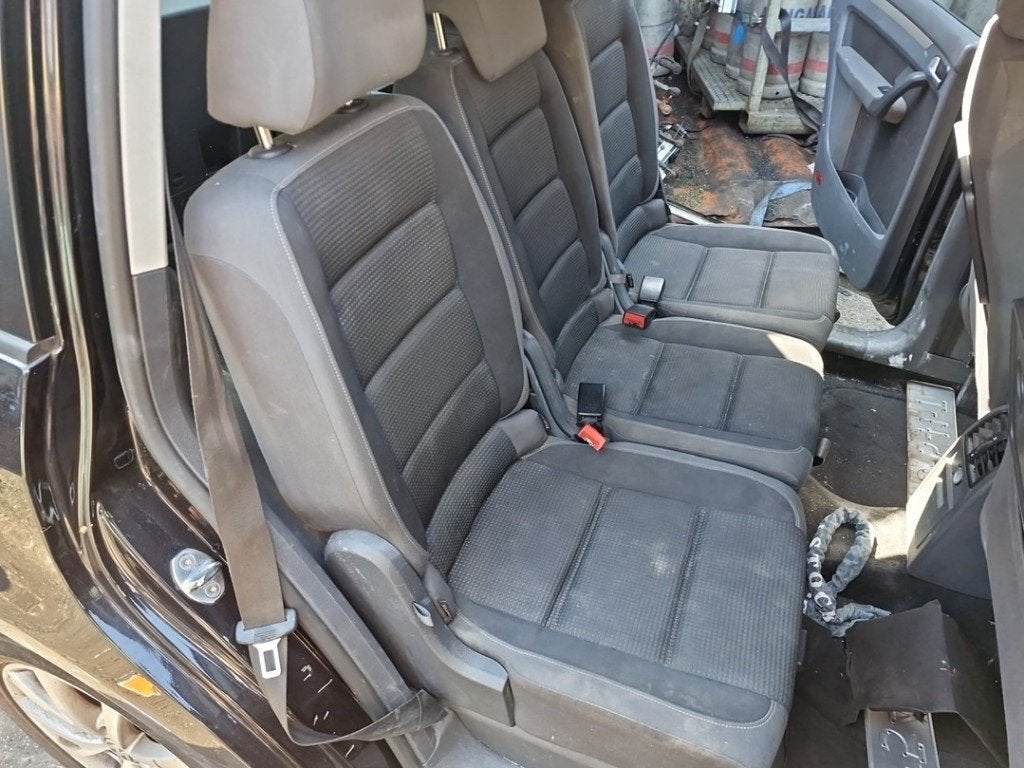 STOEL ACHTER Volkswagen Touran (1T1 / T2) (|1T0883105J|), Auto-onderdelen, Gebruikt, Volkswagen, Volkswagen AG, Kundenbetreuung@volkswagen.de