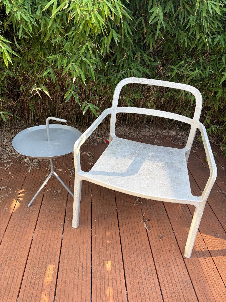 Hay design stoel met bijzettafeltje, Huis en Inrichting, Stoelen, Ophalen, Gebruikt, Grijs, Eén