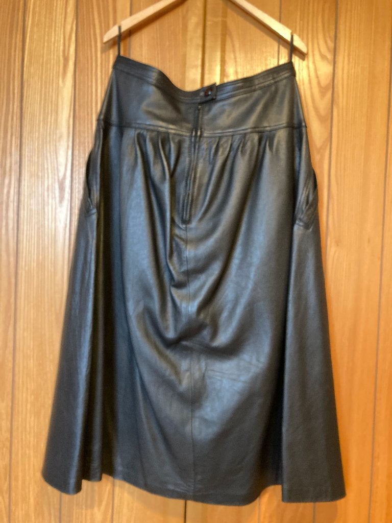 Lederen rok maat 42, Kleding | Dames, Ophalen, Maat 42/44 (L), Zwart, Onder de knie