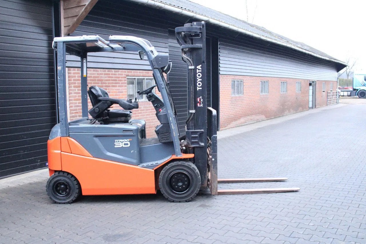 Toyota 8FBMKT30 heftruck elektrische triplex sidesift, 3000 tot 4000 kg, Elektrisch, Heftruck, Toyota