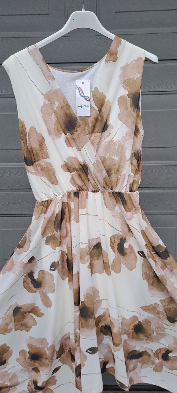 Dames jurk nieuw zacht beige en bruin bloemmotief maat M, Kleding | Dames, Gelegenheidskleding, Beige, Nieuw, Cocktailjurk, Ophalen