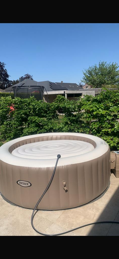 Jacuzzi Toppy 4 pers: 1 maand gebruikt, perfecte staat!, Ophalen, Nieuw, Filter, Opblaasbaar