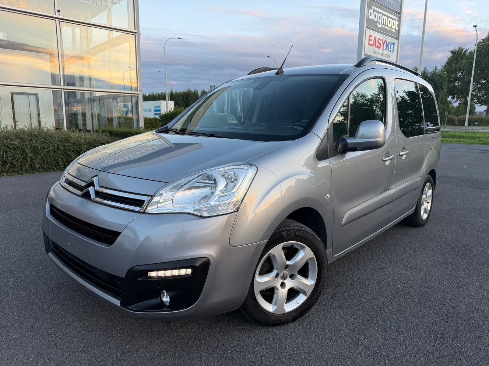 Citroën Berlingo 1.6 diesel 2018 km 163.000 navigatie capera, Auto's, Voorwielaandrijving, Euro 6, 4 cilinders, 1560 cc