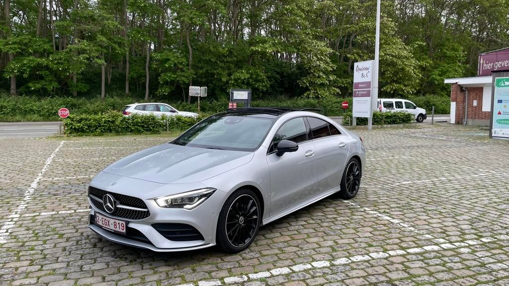 Mercedes-Benz CLA 200 AMG+Night+Pano+360+Memory+LED - FULL, Auto's, CLA, 4 cilinders, 1435 kg, Alcantara