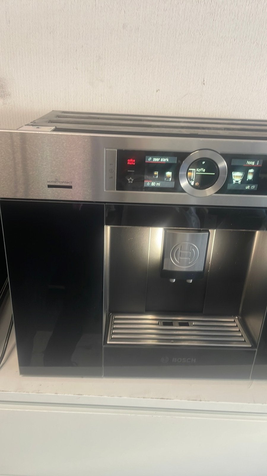 Bosch Inbouw Koffiemachine (Wifi), Ophalen, Zo goed als nieuw, Koffiemachine