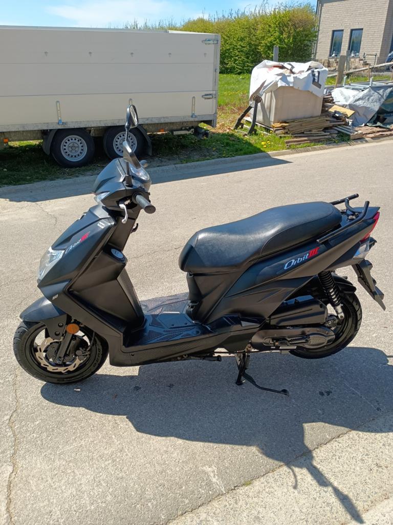Scooter „SYM ORBIT 3" (Klasse A) 785 Km „”, Fietsen en Brommers, Scooters | SYM, Klasse A (25 km/u), Ophalen of Verzenden, Zo goed als nieuw