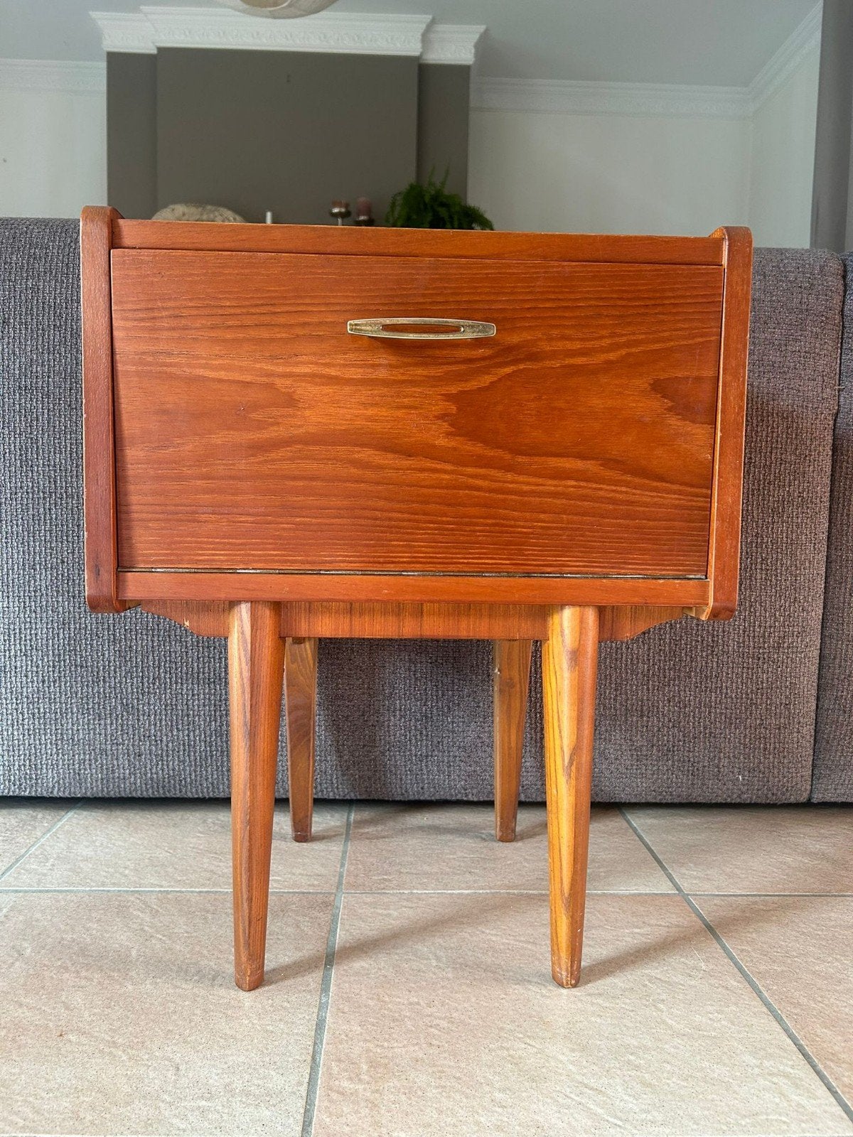 Vintage nachtkastje, Huis en Inrichting, Slaapkamer | Nachtkastjes, Ophalen