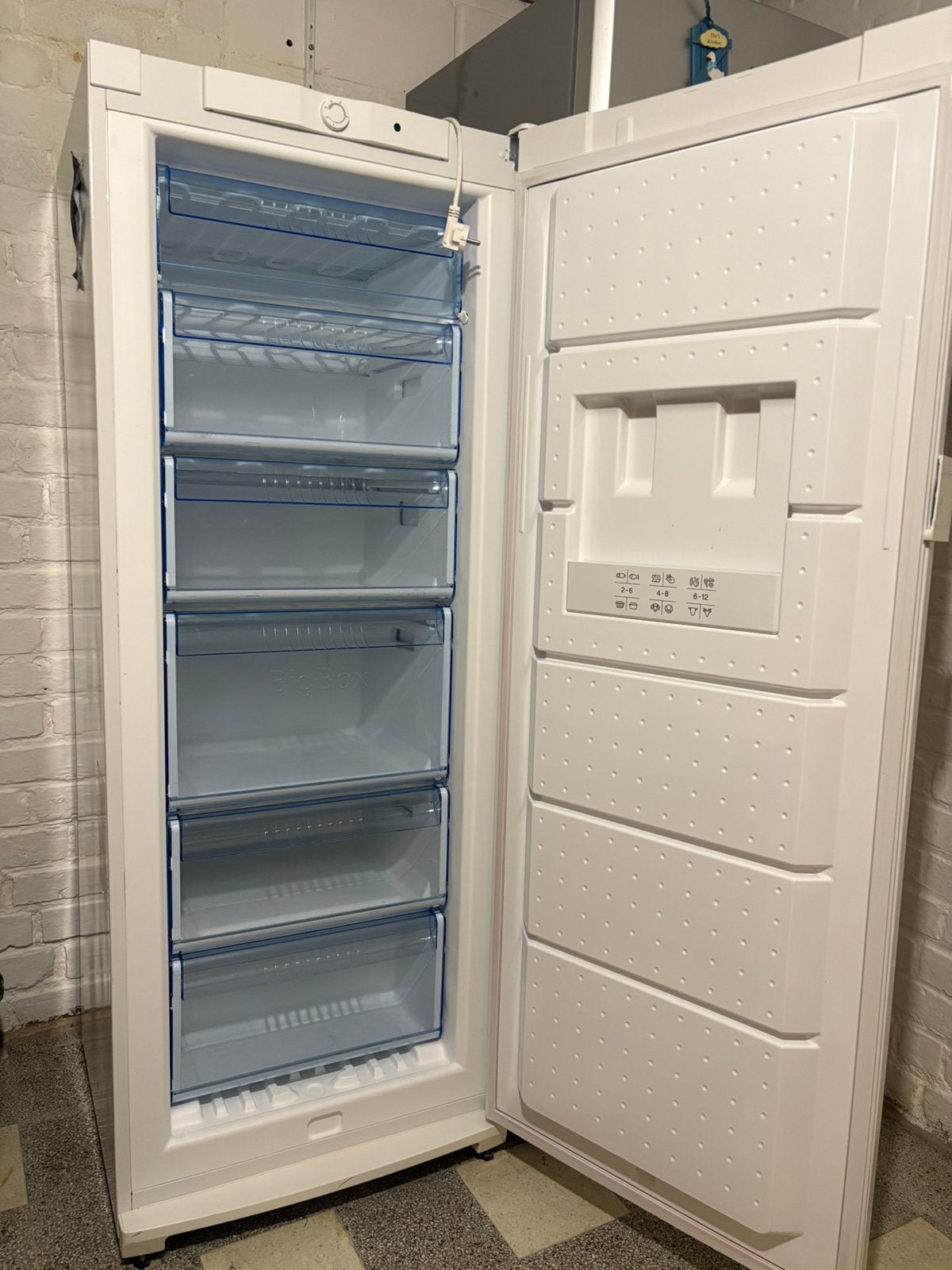 BOSCH diepvries kast, Minder dan 60 cm, Zo goed als nieuw, Energieklasse A of zuiniger, 140 tot 160 cm