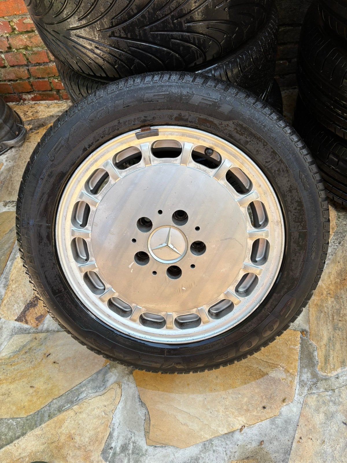 Gullideckel mercedes 5x112 15 inch, Auto-onderdelen, Banden en Velgen, Ophalen, 15 inch, Band(en)