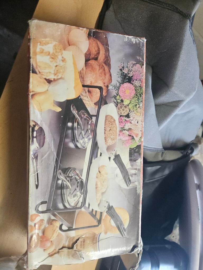 Nieuwe gourmet set, Ophalen