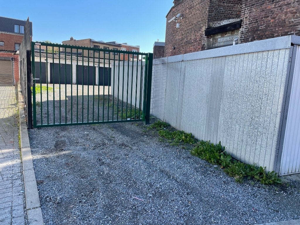 Garage à louer, Immo, Charleroi