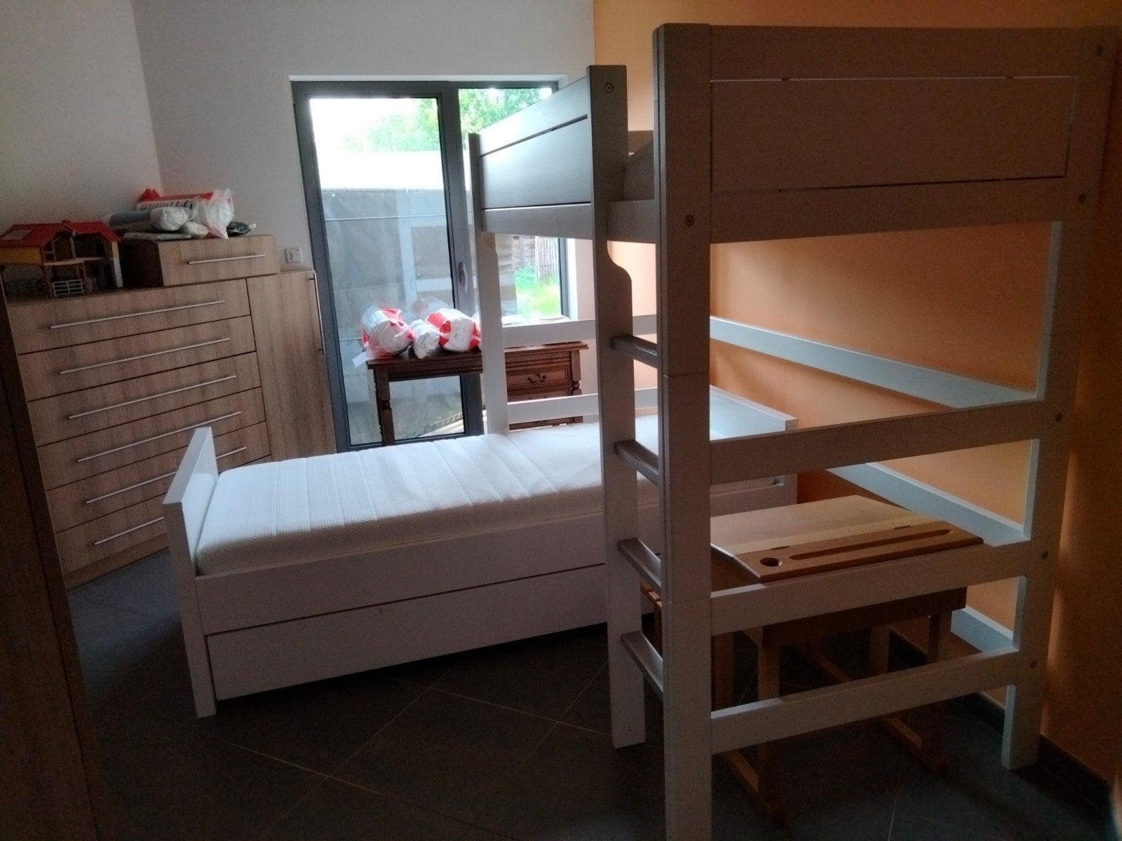 Degelijk bed van het merk Bonita met schuif, Kinderen en Baby's, Ophalen, 85 tot 100 cm, Zo goed als nieuw, Lattenbodem