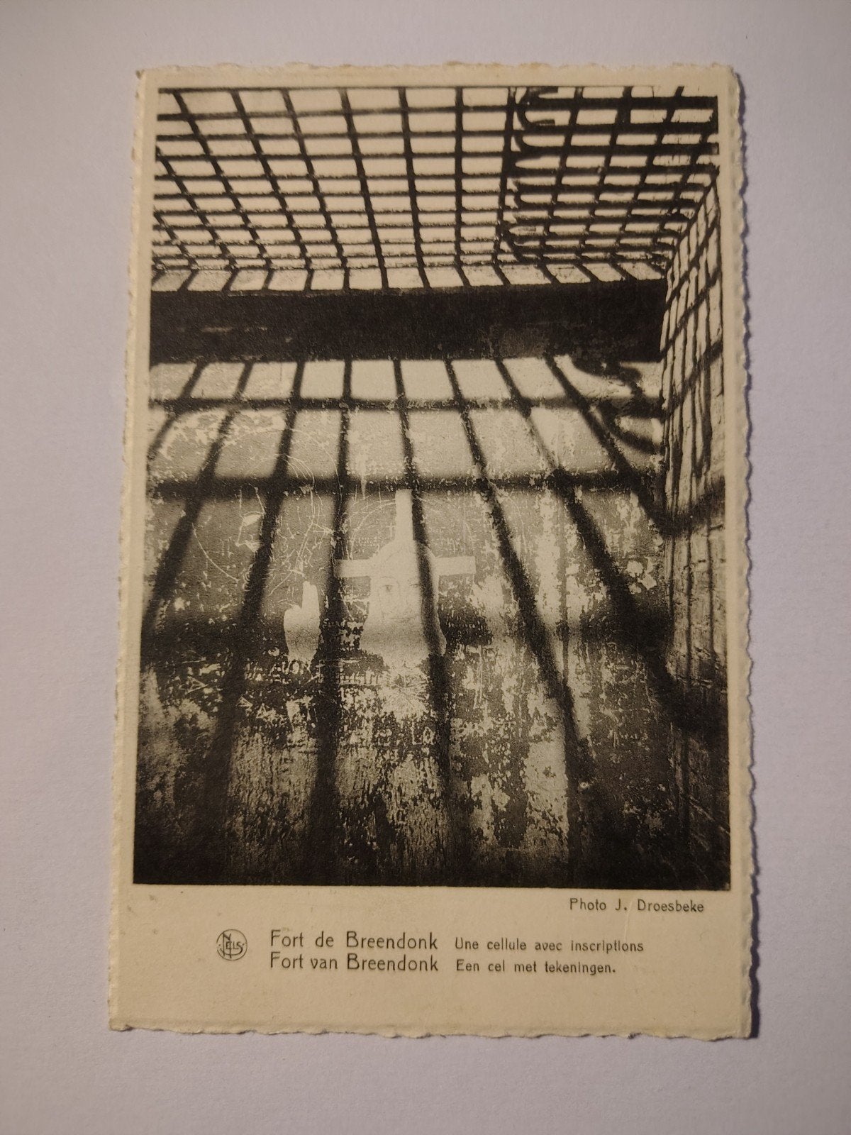 Breendonk Fort van Breendonk Une cellule avec des dessins., Enlèvement ou Envoi