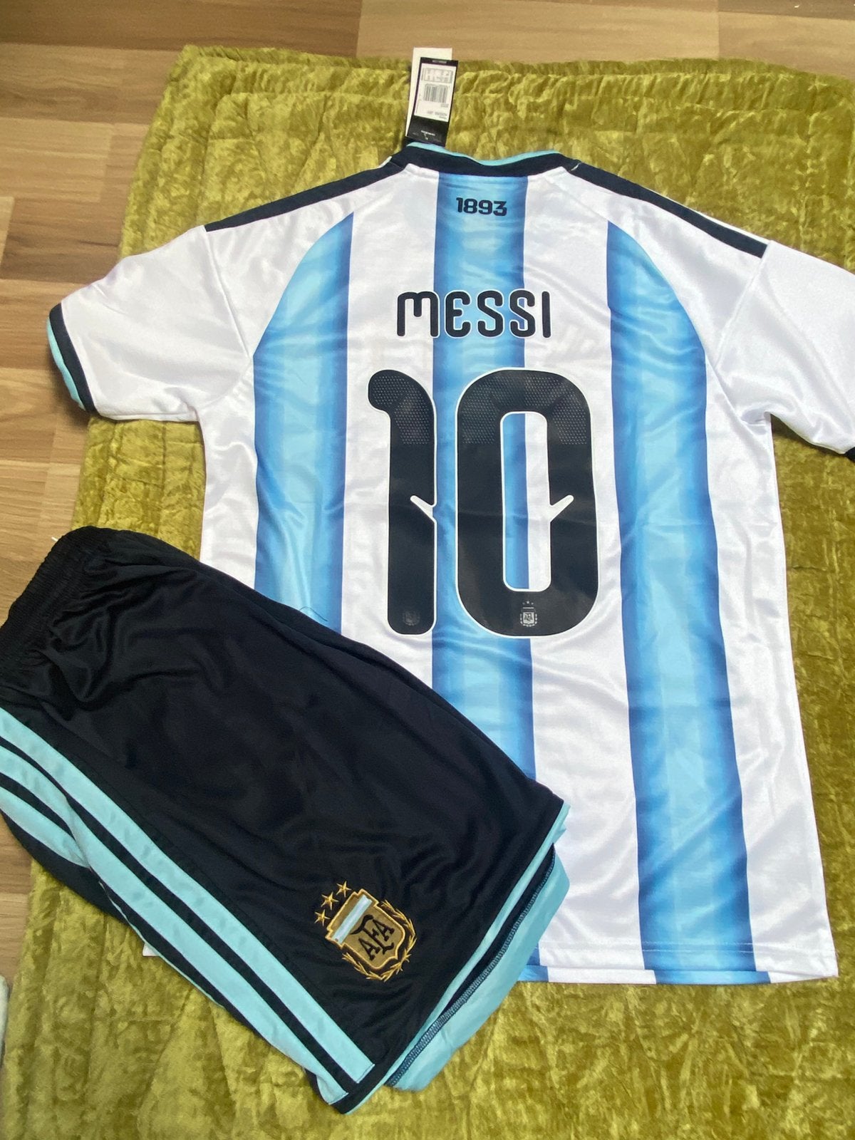 Messi voetbalshirt en korte broek, Maat XL, Ophalen of Verzenden, Zo goed als nieuw, Shirt