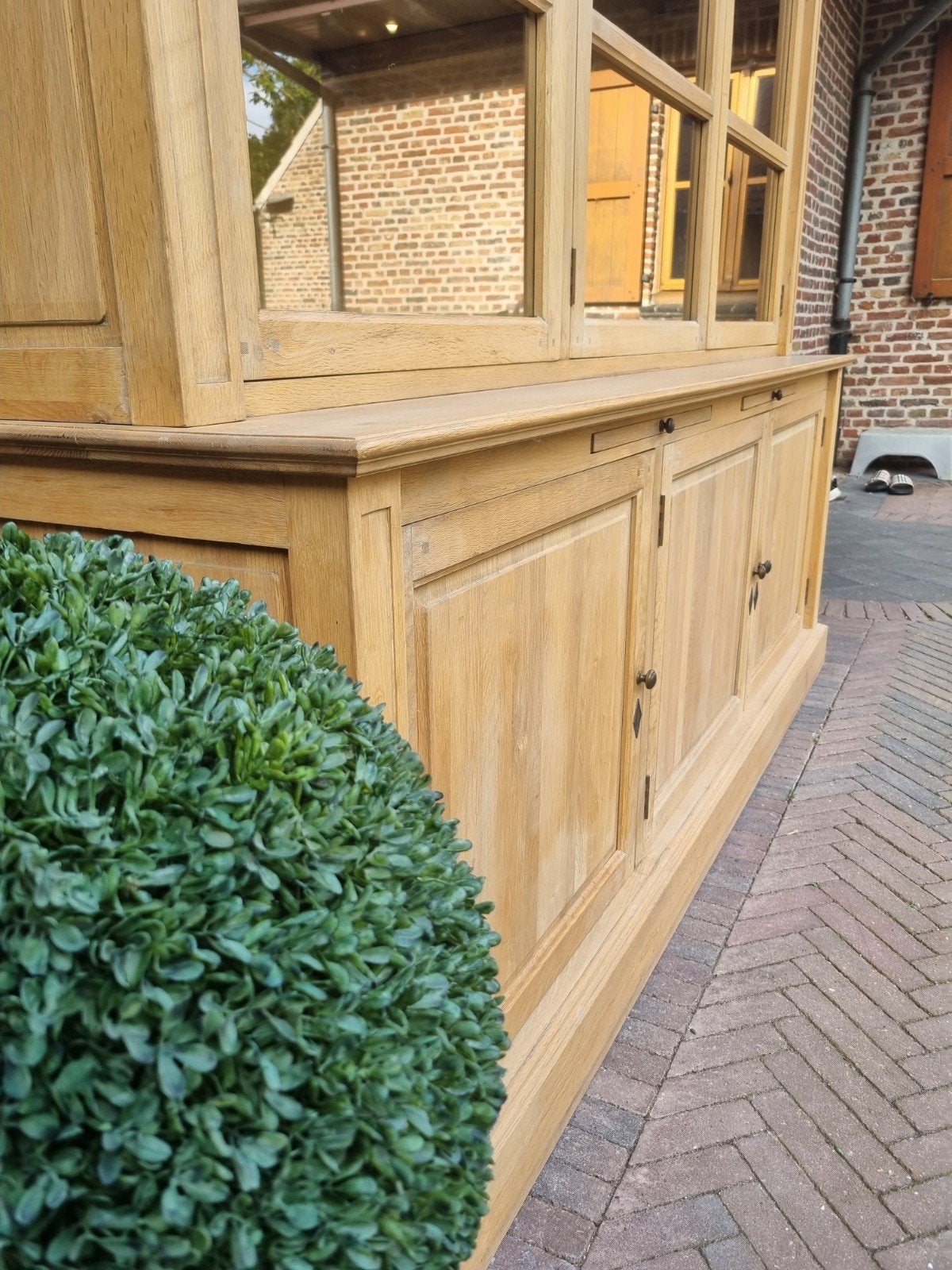 Buffet/vitrine en chêne LIVRAISON GRATUITE, 25 à 50 cm, Avec tablette(s), 200 cm ou plus, .