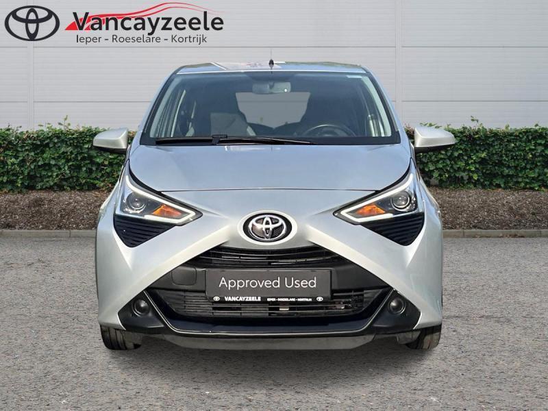 Toyota Aygo x-play+AC+cam+dab, Auto's, Toyota, Automaat, Overige kleuren, 72 pk, 1000 cc