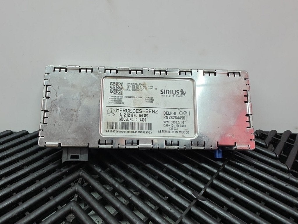 AUTORADIO GLK (204.7/9) (|A2128706489|28284490|), Mercedes-Benz, Utilisé, Lisa.Scalzo@aptiv.com, Aptiv PLC