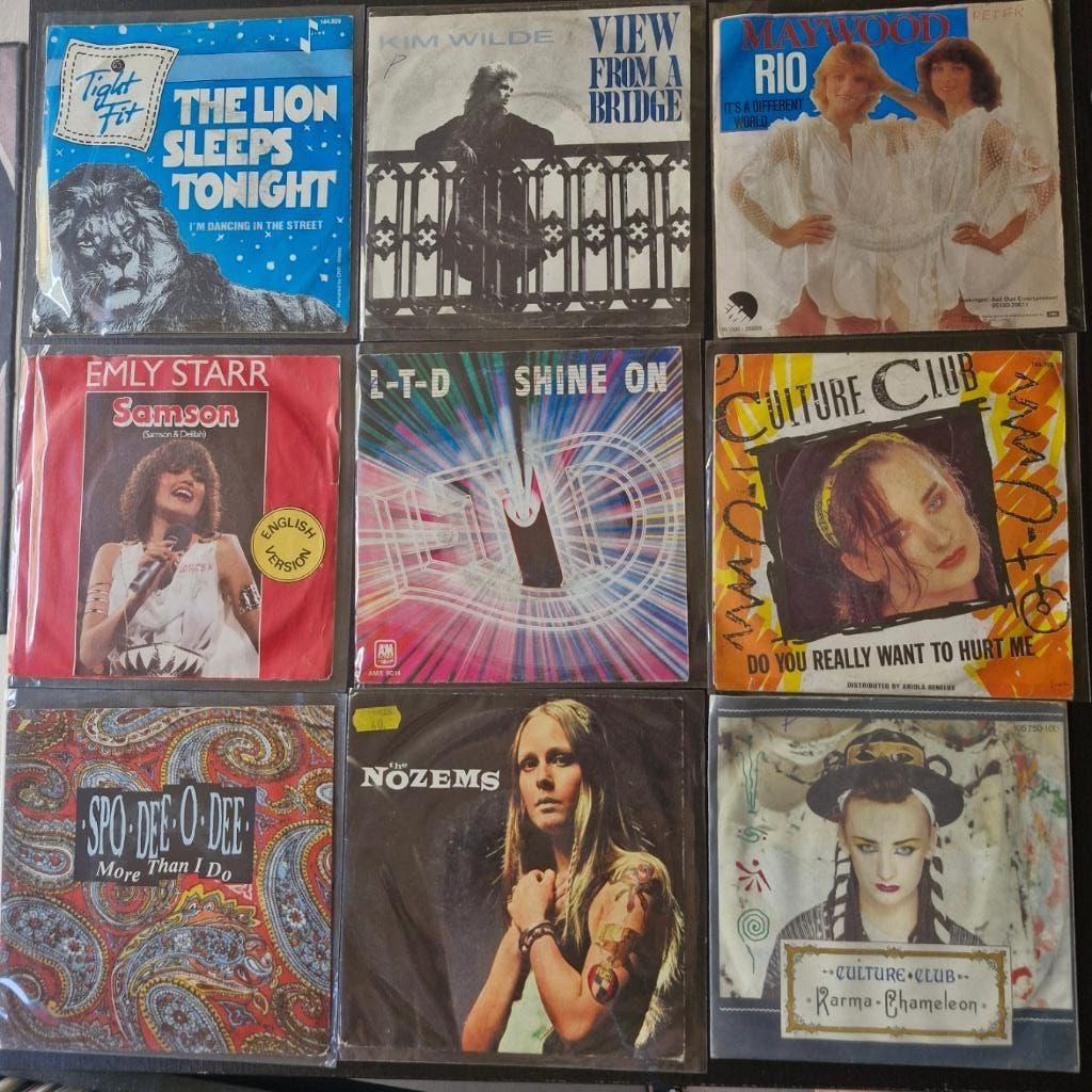 Singles en vinyle 45t à 1 euro/pièce, Enlèvement ou Envoi, Autres genres, Utilisé, Housse de protection extérieure