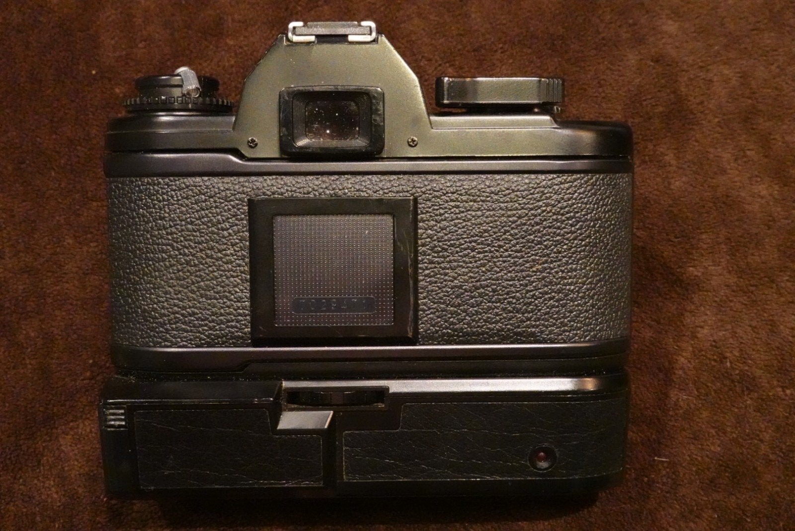 Nikon EM avec son moteur appareil photo argentique, TV, Hi-fi & Vidéo, Enlèvement ou Envoi, Utilisé, Reflex miroir, Nikon