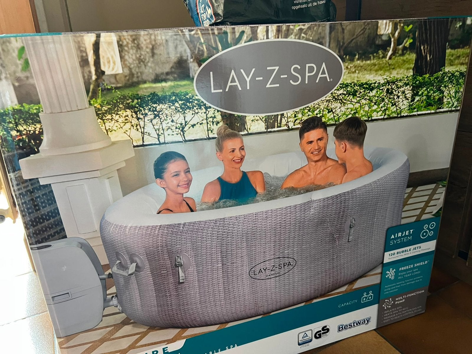 Lay Z-Spa, Tuin en Terras, Ophalen, Zo goed als nieuw, Afdekzeil
